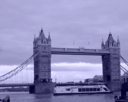 Kads slavens tilts Londona