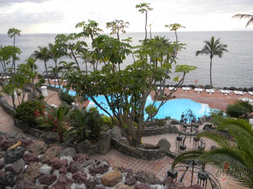 <span class="f15 lh1p5">Tenerife</span>