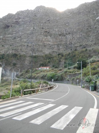 <span class="f15 lh1p5">Tenerife</span>