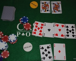 Beidzot tas ir noticis : Pokera turnrs pie Mava , likmes augstkas par sievieu